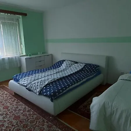 Apartman Carli Lägenhet *